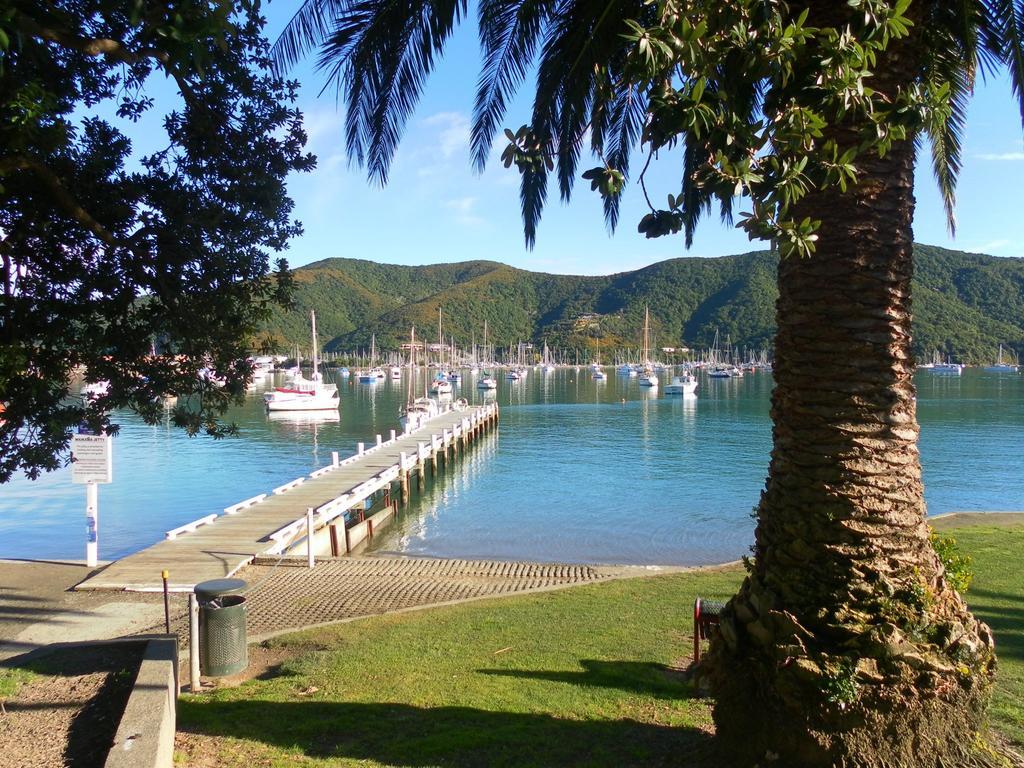 Beachside Sunnyvale Motel Picton Buitenkant foto