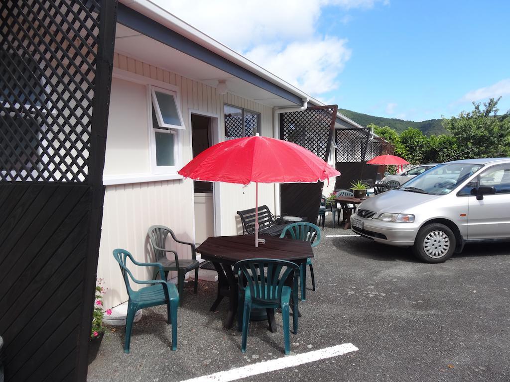 Beachside Sunnyvale Motel Picton Buitenkant foto