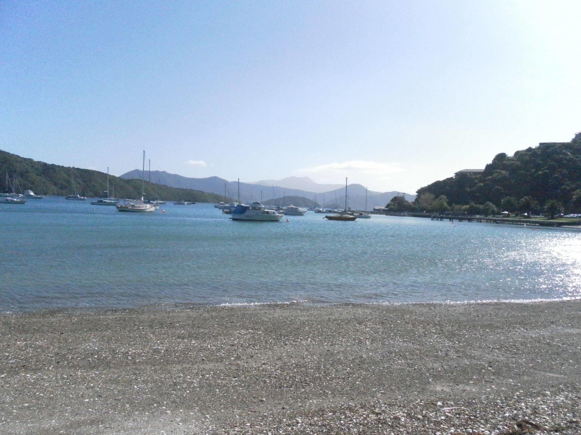 Beachside Sunnyvale Motel Picton Buitenkant foto