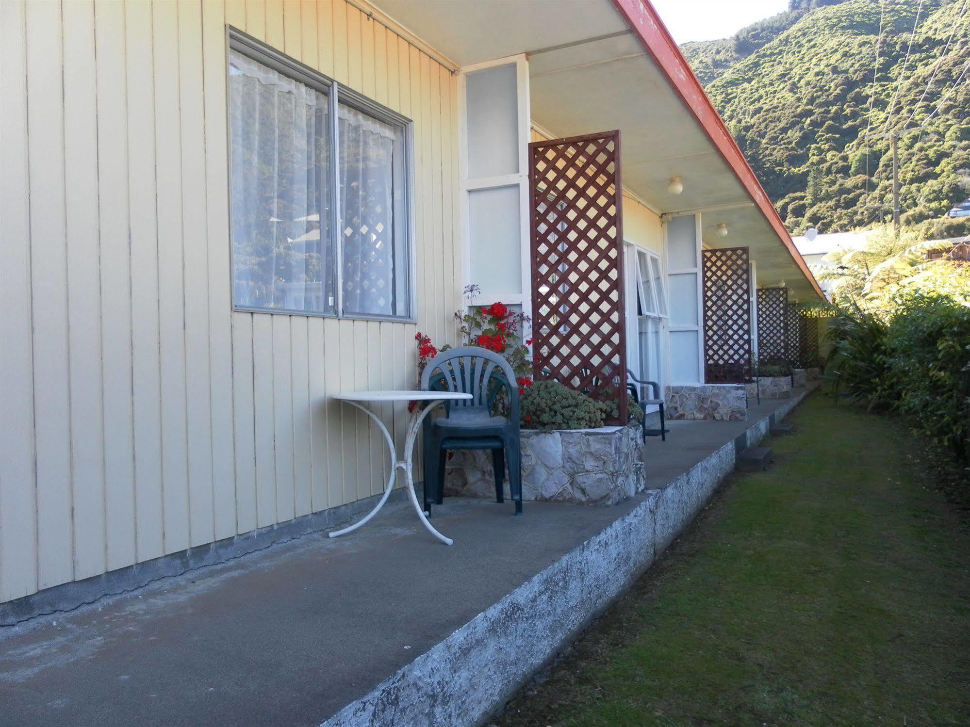 Beachside Sunnyvale Motel Picton Buitenkant foto