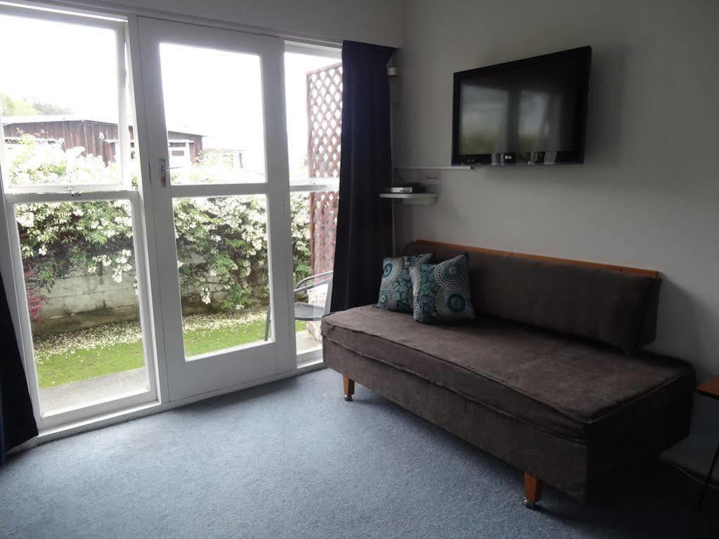 Beachside Sunnyvale Motel Picton Buitenkant foto