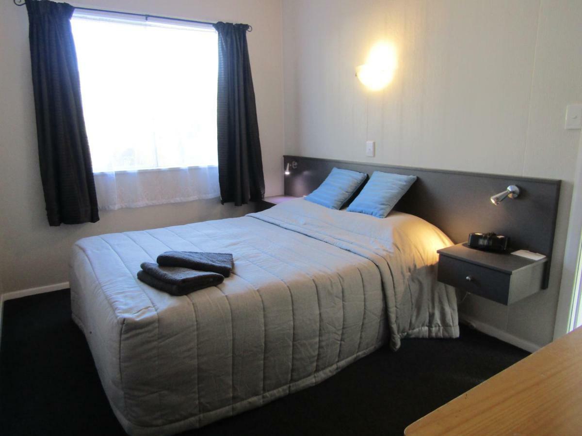 Beachside Sunnyvale Motel Picton Buitenkant foto