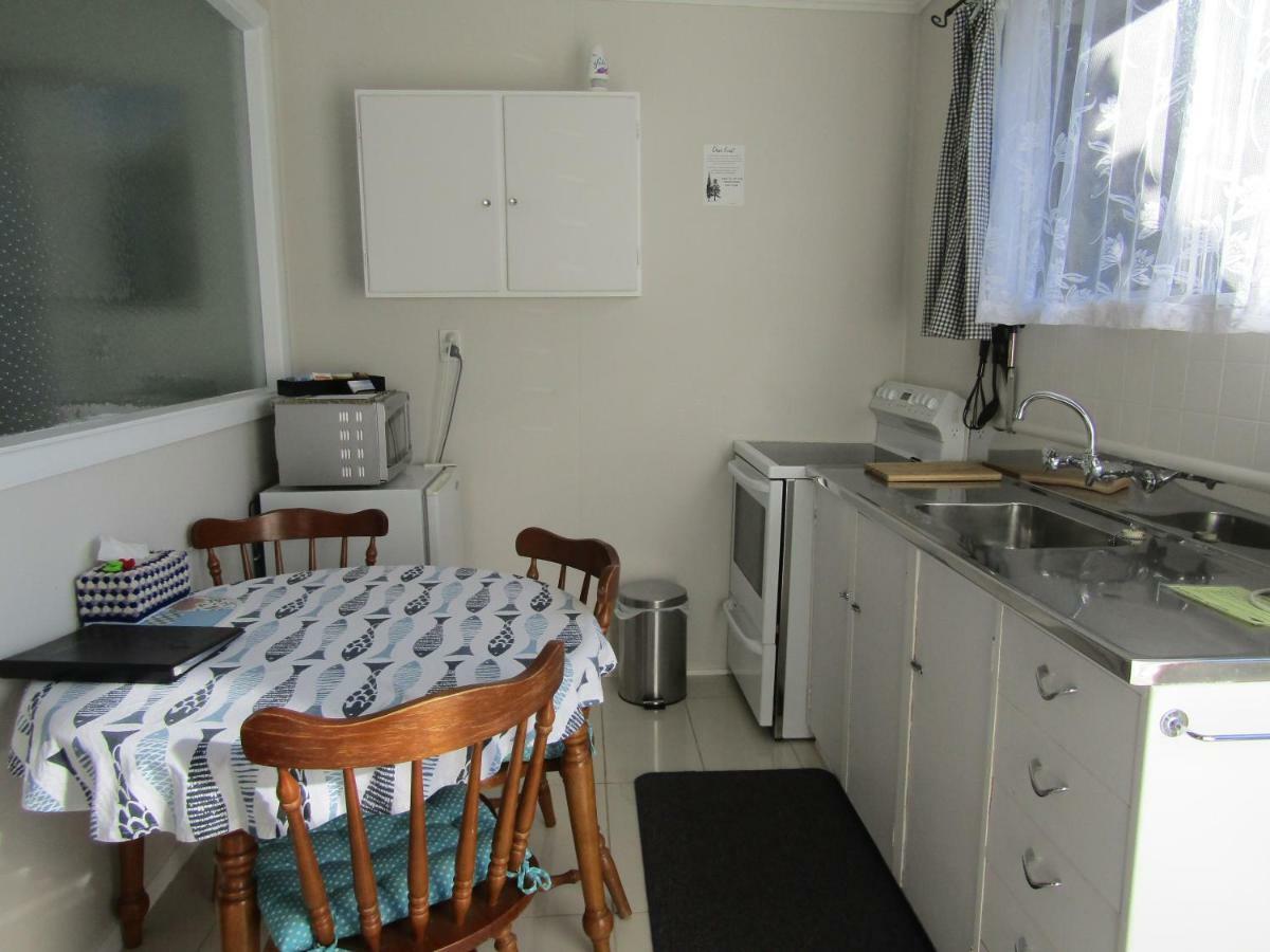 Beachside Sunnyvale Motel Picton Buitenkant foto