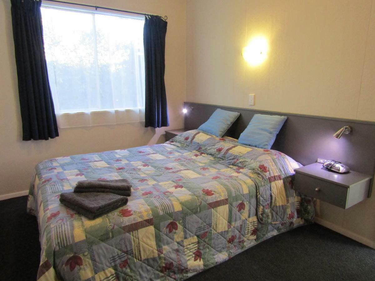 Beachside Sunnyvale Motel Picton Buitenkant foto